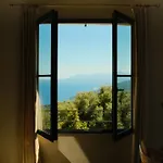 Maison Capucine - Vue Mer, Piscine & Charme Du Cap Holiday home