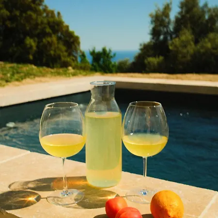Maison Capucine - Vue Mer, Piscine & Charme Du Cap * Brando